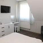 Karmelia *