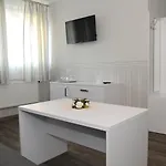 Quarto em Acomodações Particulares Karmelia *