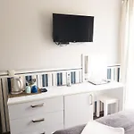 Karmelia ホームステイ ダルウフコ