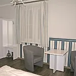 Quarto em Acomodações Particulares Karmelia *
