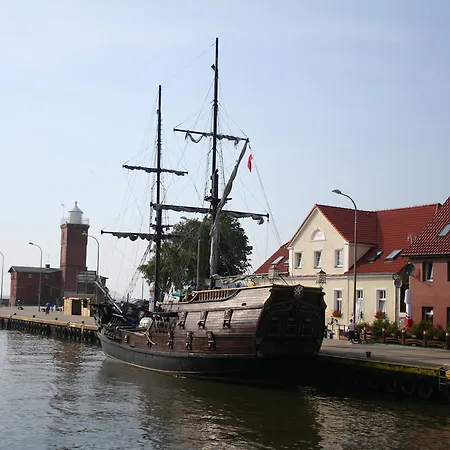 Проживание в семье Karmelia