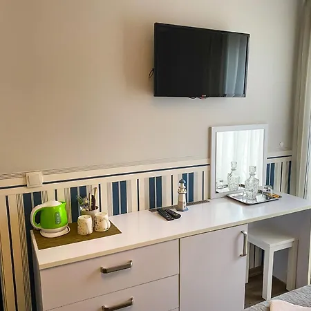 Karmelia Проживание в семье