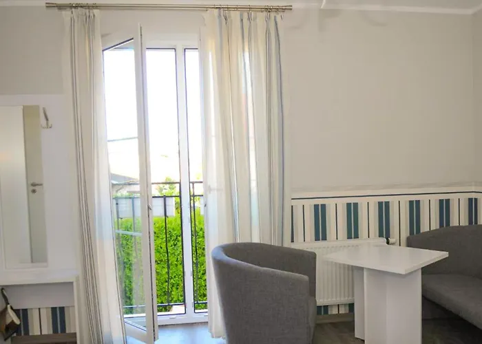 Karmelia Kwatera prywatna *